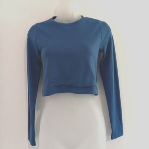 B.DY Crop Top Blue Seamless Long Sleeve Gym Yoga Medium Athletic Athleisure NEW‎